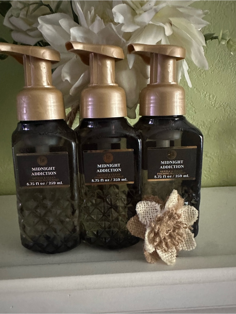 Bath & Body Works Midnight Addiction Foaming Hand Soap - Gold & Black (3-Pack)